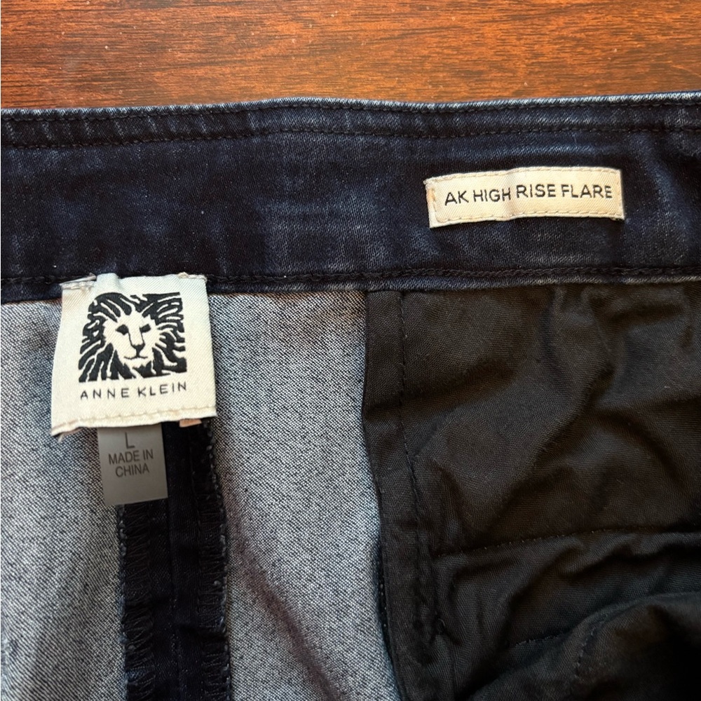 Anne Klein AK High Rise Flare Jeans – Dark Wash – Size L - Picture 3 of 7